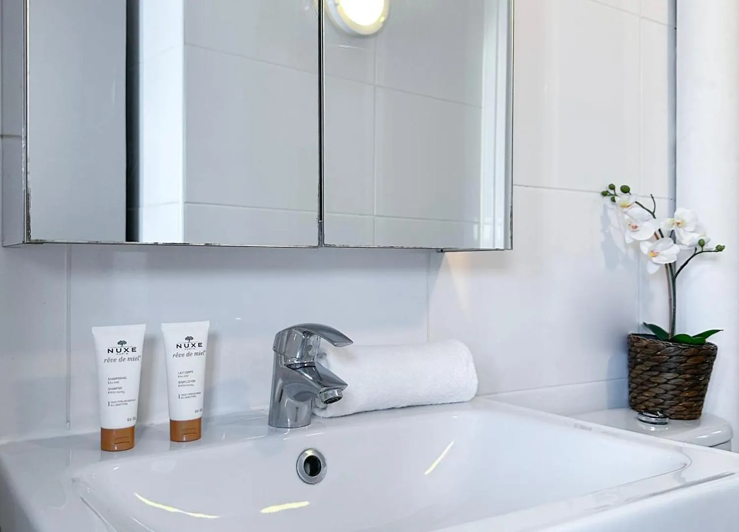 Chic Flat In Pantheon & Luxembourg Garden Apartment Paris