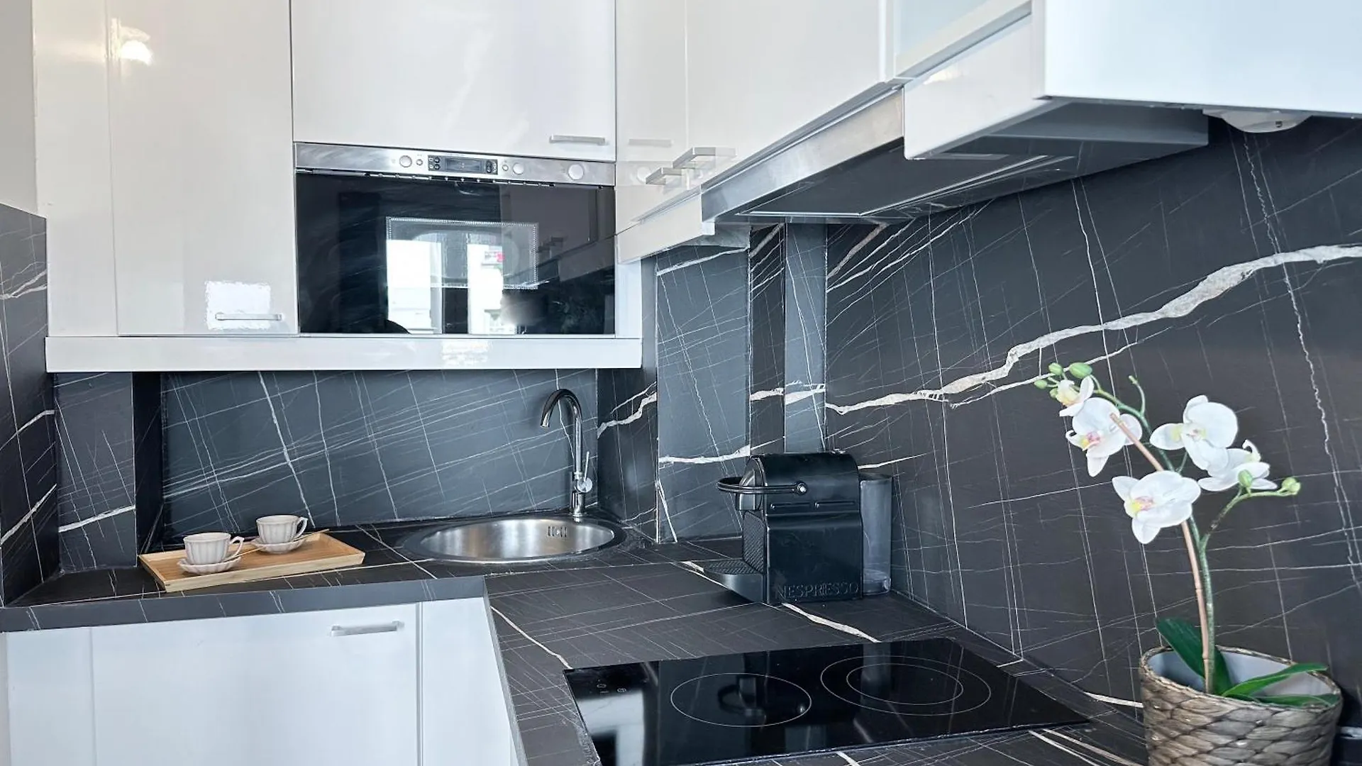 Chic Flat In Pantheon & Luxembourg Garden Apartment Paris