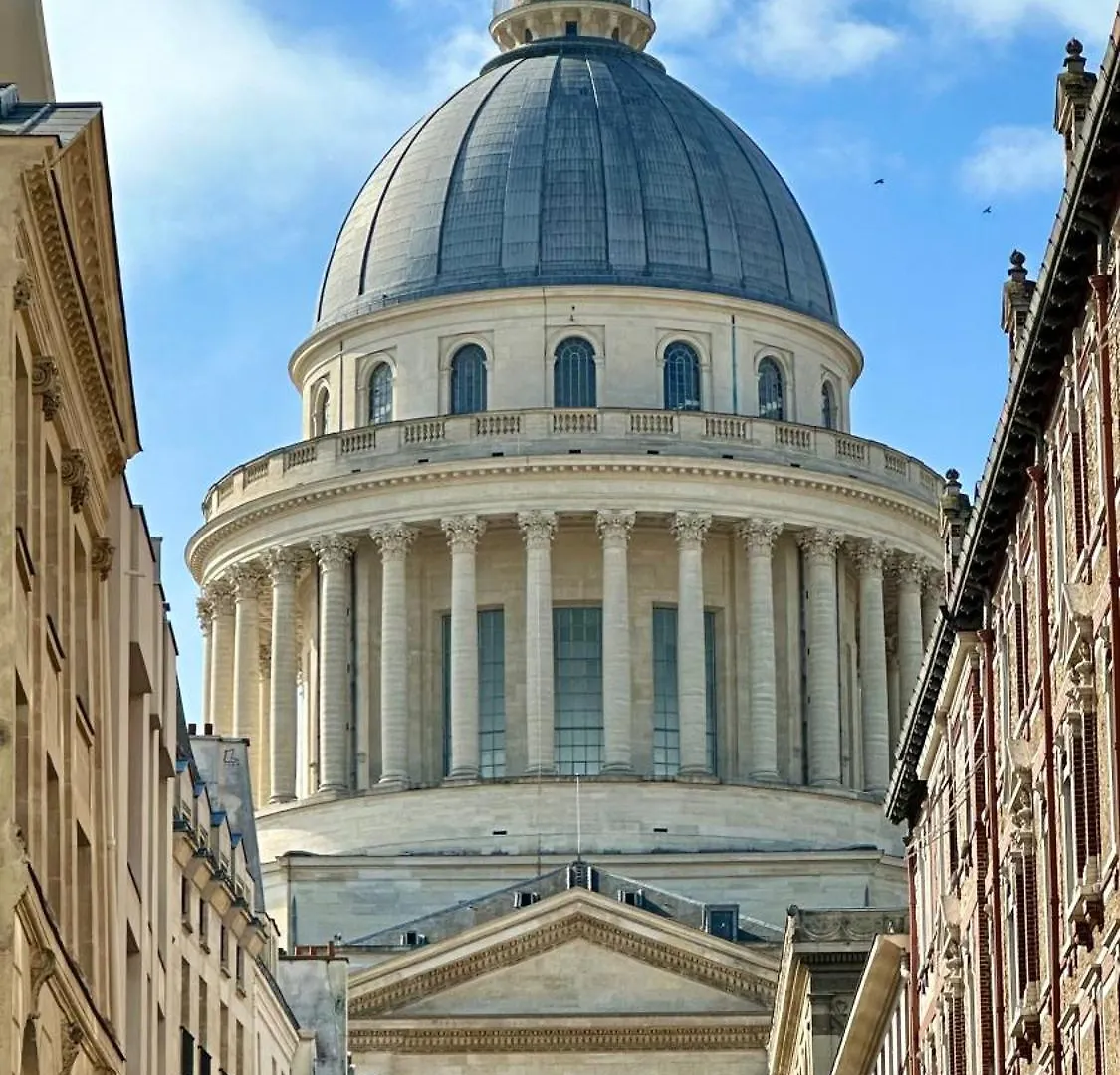 Chic Flat In Pantheon & Luxembourg Garden Apartment Paris